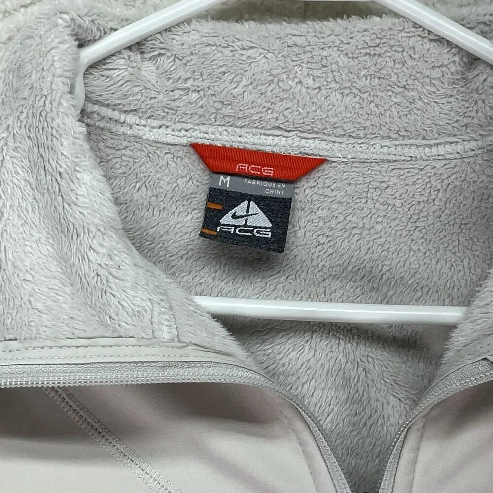 Vintage Nike ACG Jacket Womens Medium Cream‎ Y2K Full Zip Soft Shell Outdoors - Picture 2 of 10